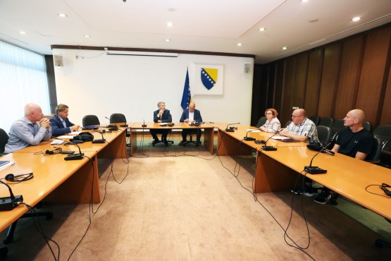 Članovi Komisije za saobraćaj i komunikacije Predstavničkog doma razgovarali sa rukovodstvom Samostalnog sindikata radnika BHRT-a